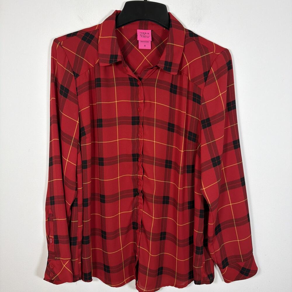 Torrid x‎ Betsy Johnson Red Plaid Button Down Top Shirt Size 0 Large Holiday - Picture 9 of 9